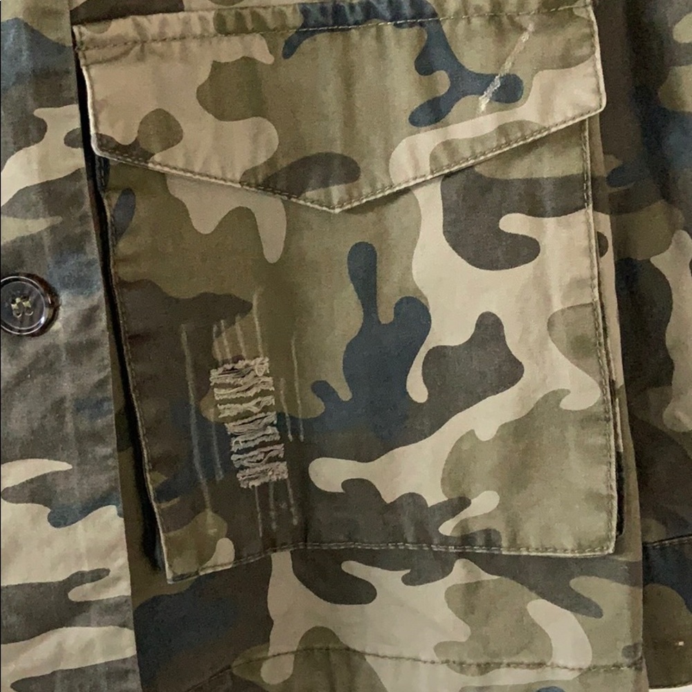 Camp Jacket - Picture 2 of 4